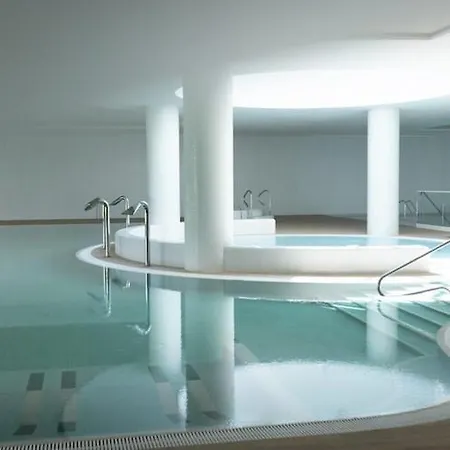 Beachfront With Indoor Pool And Sauna Prázdninový dům