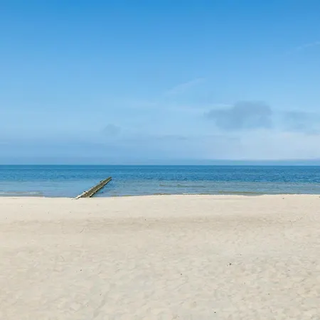 Beachfront With Indoor Pool And Sauna Feriehus