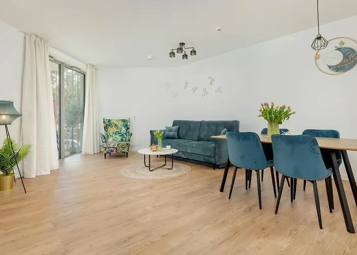 Beachfront With Indoor Pool And Sauna Feriehus *