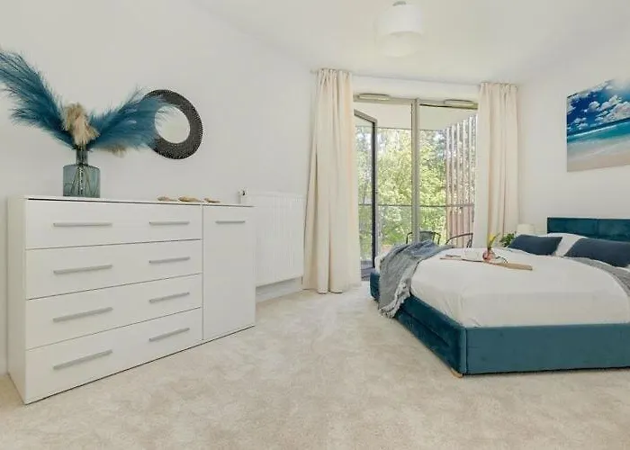 Beachfront With Indoor Pool And Sauna Feriehus