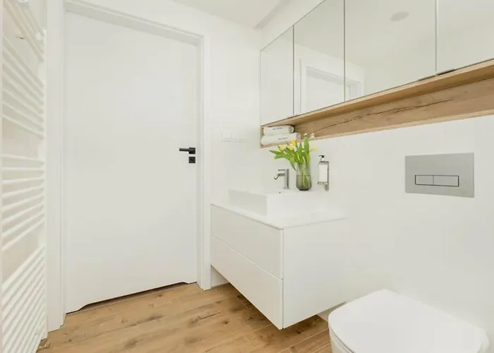 Beachfront With Indoor Pool And Sauna *